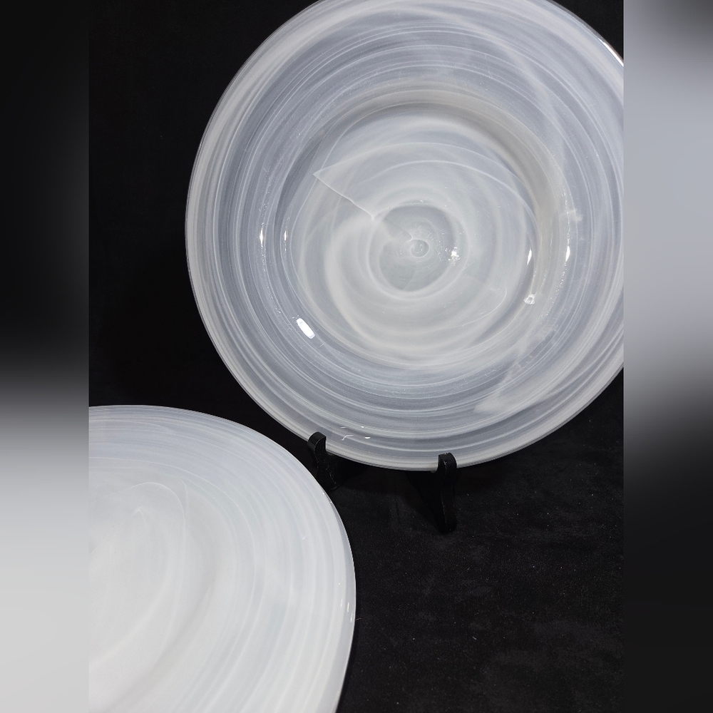 White Alabaster Niveus Dinner Plates Pier 1 Set Of 5 - 11"